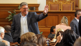 Пламен Цеков иска референтни цени на лекарствата