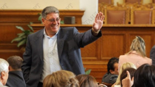 Парламентът гласува дали Цеков да оглави Касата