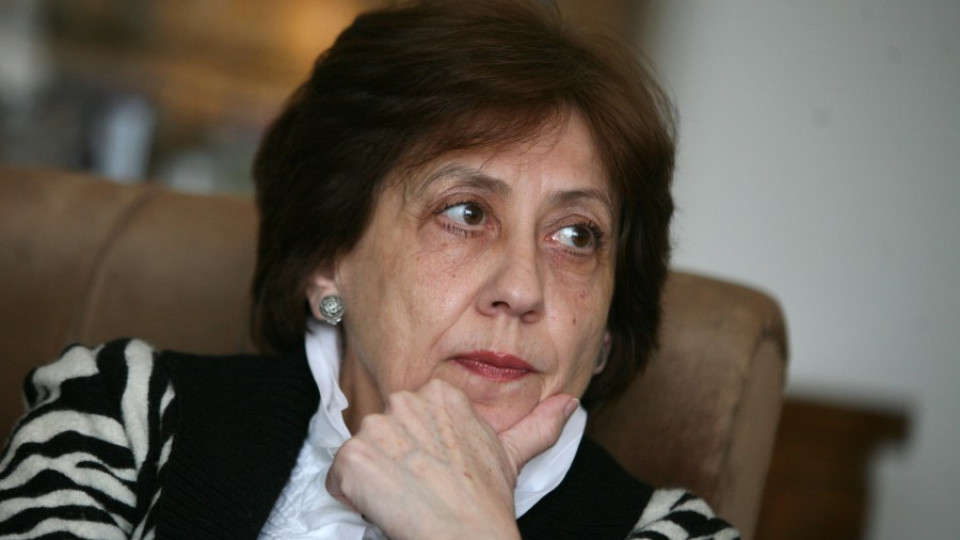 Инджова не си казва заплатата, била твърде малка | StandartNews.com