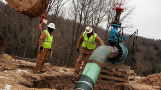Румъния пуска "Шеврон" да търси шистов газ на 1 км от България