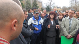 Металурзите от ОЦК: Захариев пак ни лъже