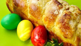 Великден идва със скъпи козунаци и евтини яйца