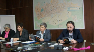 Ухажват зрителите на филмфест с награди