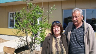 Първи новодомци в Бисер за Великден