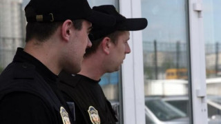 Банките затягат охраната 