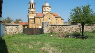 Бисер посреща Великден с пилешко и мотика