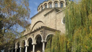 Второ Възкресение отслужиха в „Св. Неделя" 