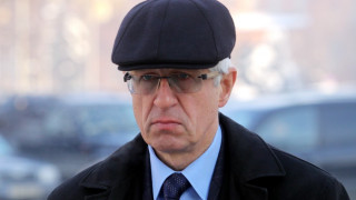 Трима в битка за поста на Румен Овчаров