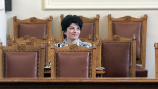 Атанасова проверява внезапно и дом в Сливен