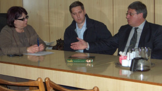Цеков дискутира проблеми с лекари в Гоце Делчев