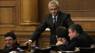 Връщането на Първанов приличало на монархия