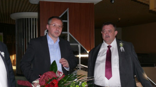 Станишев сватбар след партийна конференция