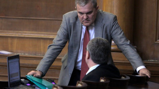 Румен Петков: Николай Марков е хлебарка