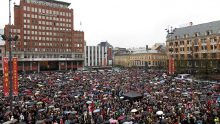 40 000 пяха детска песничка на касапина Брайвик