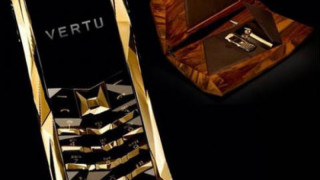 Nokia продава луксозните си Vertu