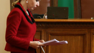 Ковачева: Посланиците на ЕС подкрепят закона за конфискация