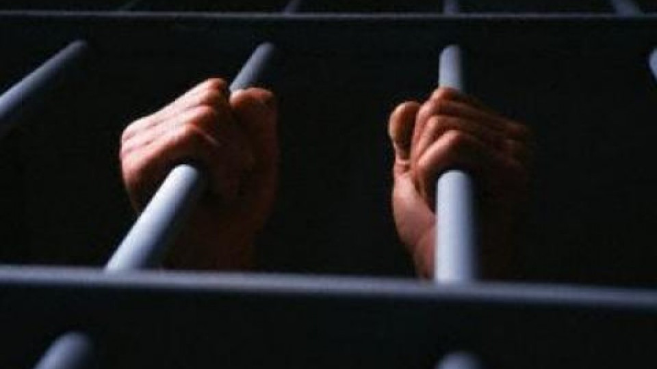 Убиец влиза на топло за 10 години | StandartNews.com