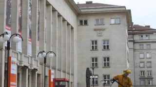 Разкрасяват Телефонната палата 