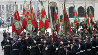 Вадят бойните знамена на "Дондуков" 2