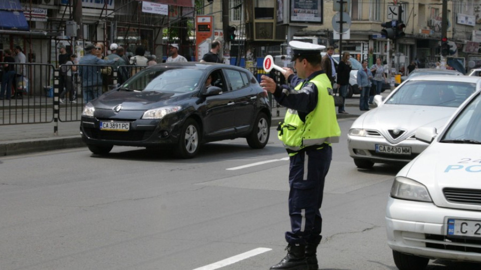 151 души загинали на пътя до април | StandartNews.com
