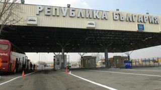 Разпитаните митничари работят отново