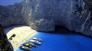 Острови, летища и магистрали на тезгяха в Гърция