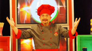 Ути бърка манджи в парка