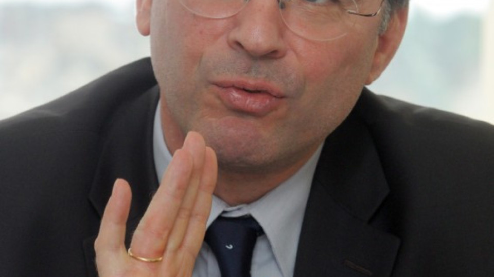 Филип Отие: Грешка е да се залага само на ниски данъци  | StandartNews.com