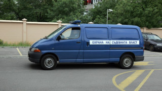 Петима от захарната афера остават в ареста, пуснаха жената