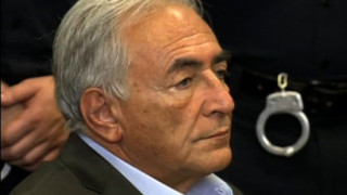 Строс-Кан поиска $1 млн. от камериерката