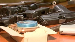 Барети удариха пенсионер с боен арсенал