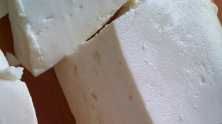Лъжем американци с овче сирене от краве мляко