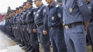 100 родни полицаи обучени за бедствия в чужбина