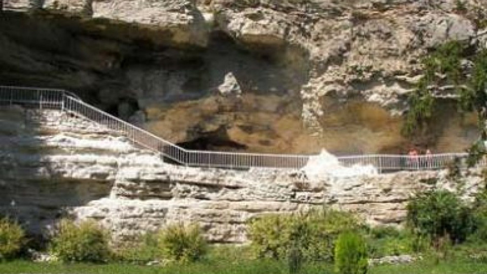 Туристи спасяват името на Аладжа манастир | StandartNews.com