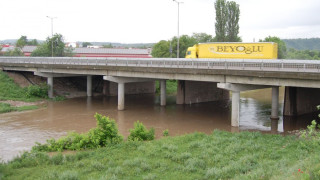Язовир “Ивайловград” преля, хората тръпнат от воден ад