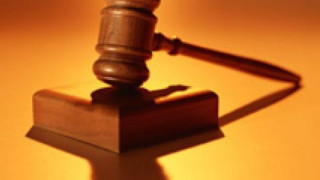 Съдят наша проститутка за изнасилване във Франция