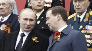 Медведев оглави "Единна Русия"