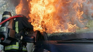 Подпалиха колата на юристката на Царево
