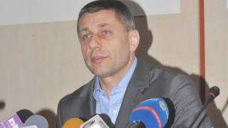 Радо Стойчев: Държа на оставката на Лазаров