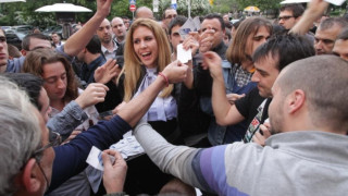 Над 400 души посрещнаха Samsung Galaxy S III в М-тел