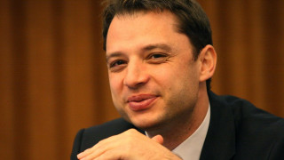 Добрев: Броят на висшистите не е важен