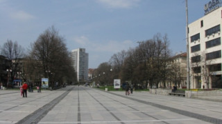 Управата на Перник излиза на палатки