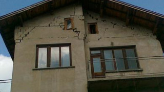 Спекуланти на лов за евтини имоти в Пернишко 