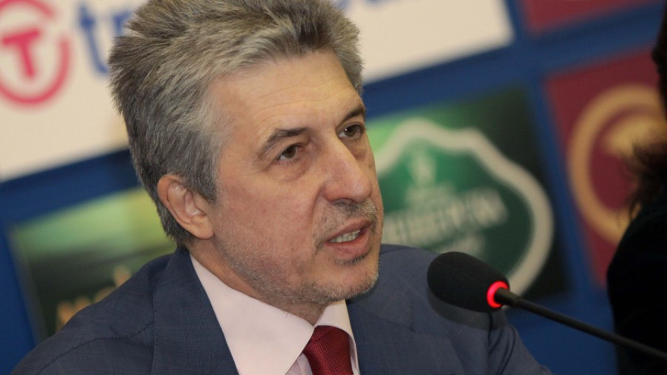 Издатели използват Брюксел за параван  | StandartNews.com