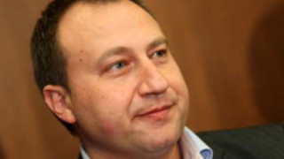 Хвръкна първата оставка във волейбола