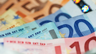 500 гърци на топло за неплатени данъци