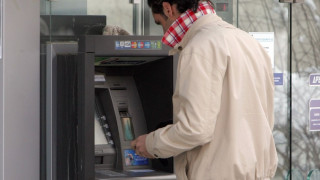 Слагат лимити на банкоматите в Еврозоната