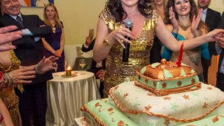 Дарина Павлова посреща ЧРД на трон