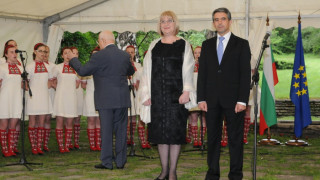 Плевнелиев и Цачева казват "Здравей" на Рио
