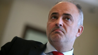 Тотю Младенов гони трудови инспектори във Варна